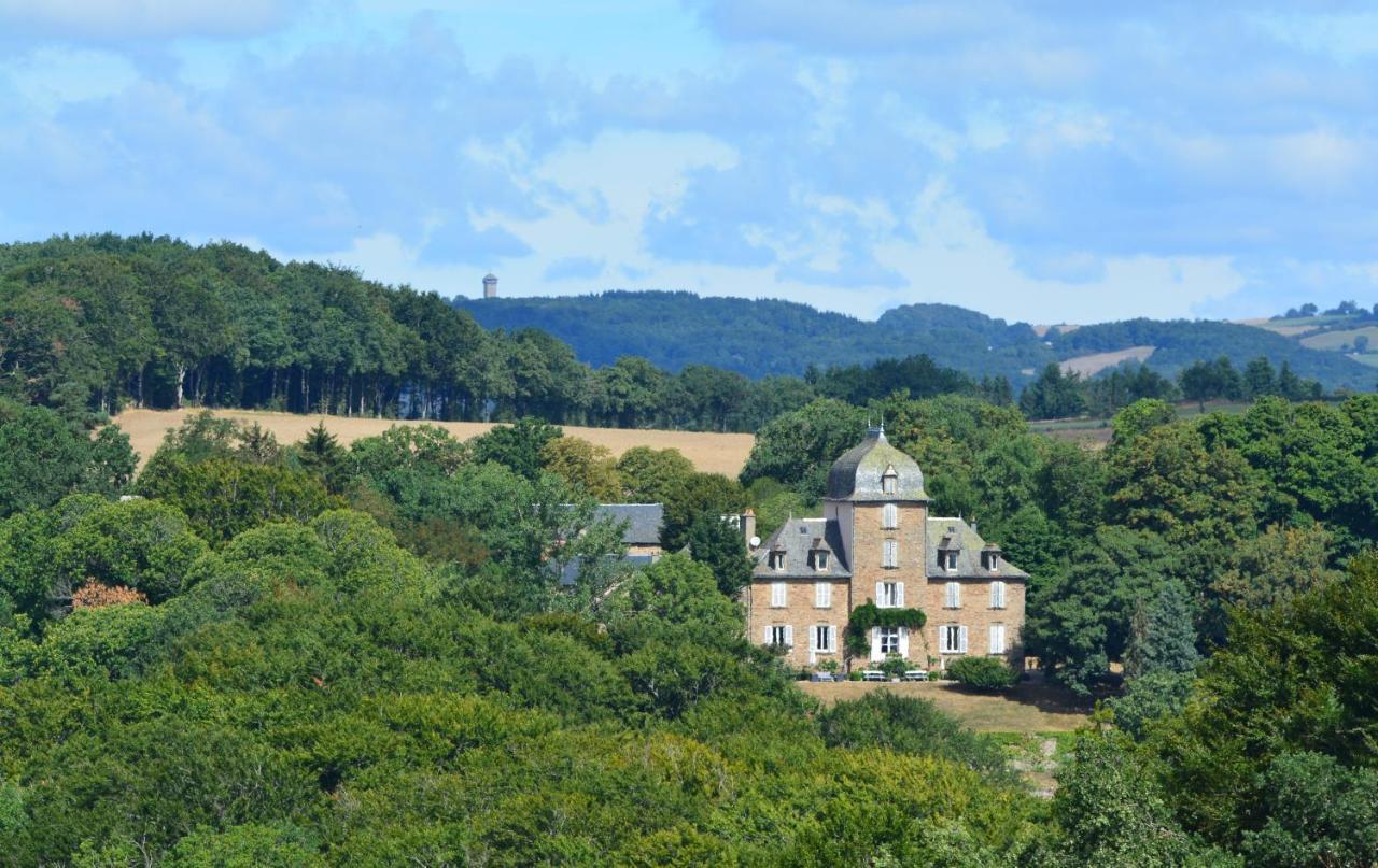 Le Domaine De Linars - L'Aile Du Chateau Villa Le Truel Luaran gambar